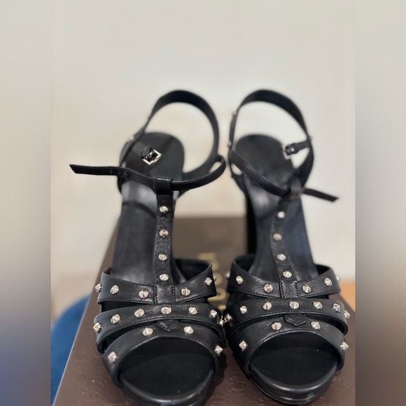 Gucci Black Leather Studded Block Heel Ankle T-Strap Sandals Pumps size 39 - Picture 2 of 9